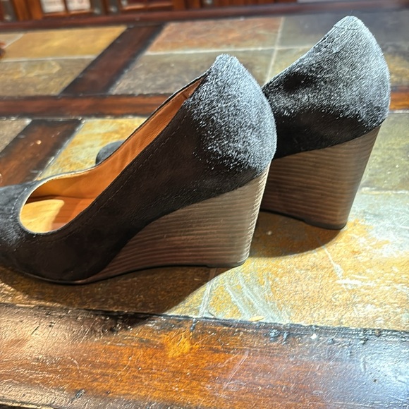 Clarks indigo black suede round toe wedges - Picture 3 of 4